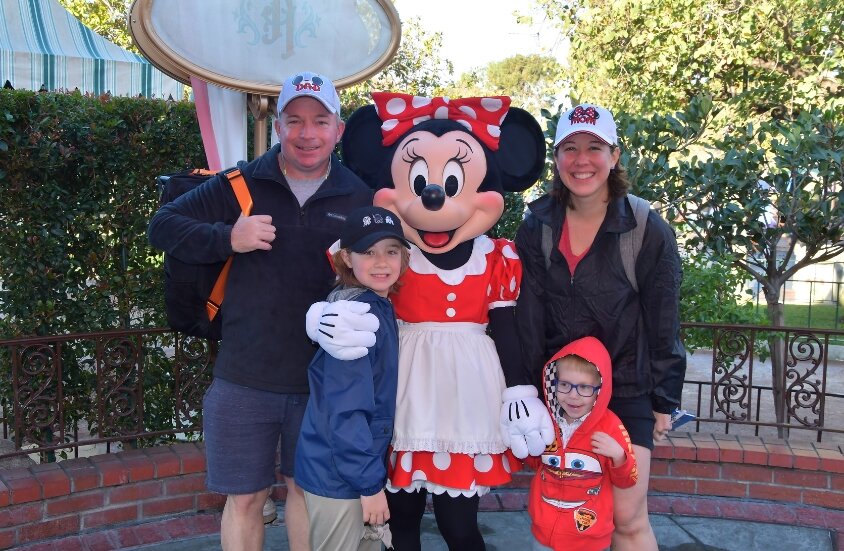 Steve Clossick with his wife and two kids