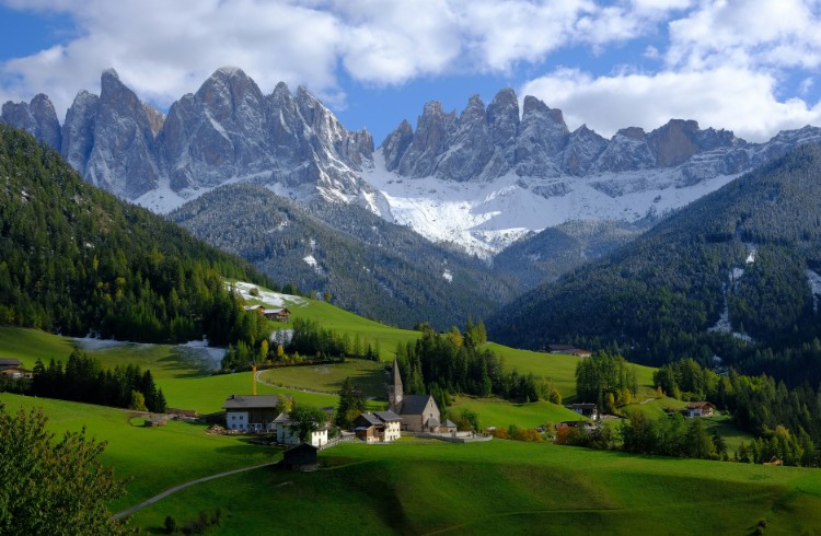 Sacred Treks Dolomites 2026